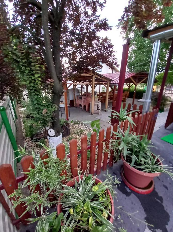 Hobby Vendeghaz Apartment Kiskunmajsa Luaran gambar